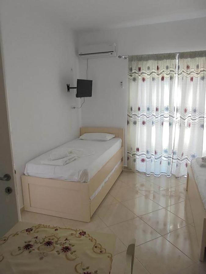 Vila Viktori كساميل المظهر الخارجي الصورة